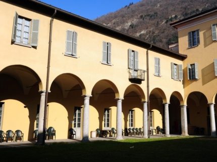 Coronavirus, è salito a 40 il numero di morti nella Rsa a Robbio (Como)