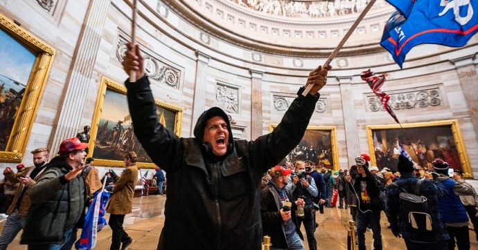 Usa, i documenti riservati dell’ex presidente Trump sull’assalto al Campidoglio saranno a disposizione del Congresso