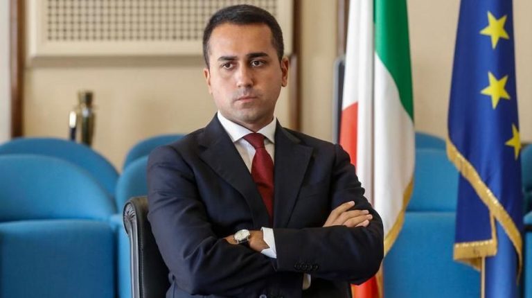 Crisi Russia-Ucraina, parla il ministro Di Maio: “L’Italia condanna l’invio di truppe di Mosca nel Paese”