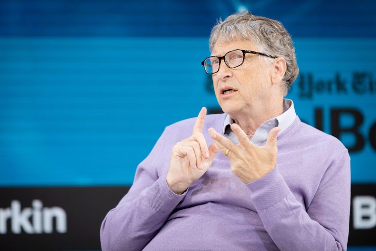 Coronavirus, parla Bill Gates: “La pandemia è come il clima, i nostri governi non ci hanno preparati, non hanno guardato avanti e non hanno fatto sì che la pandemia potesse essere evento di importanza secondaria”