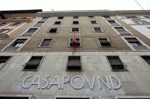 Stabile di Casapound all’Esquilino, la promessa della sindaca Raggi: Lo sgombreremo”