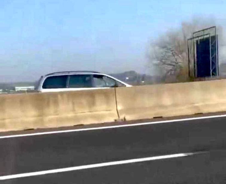 Contromano sull’autostrada Roma-Fiumicino