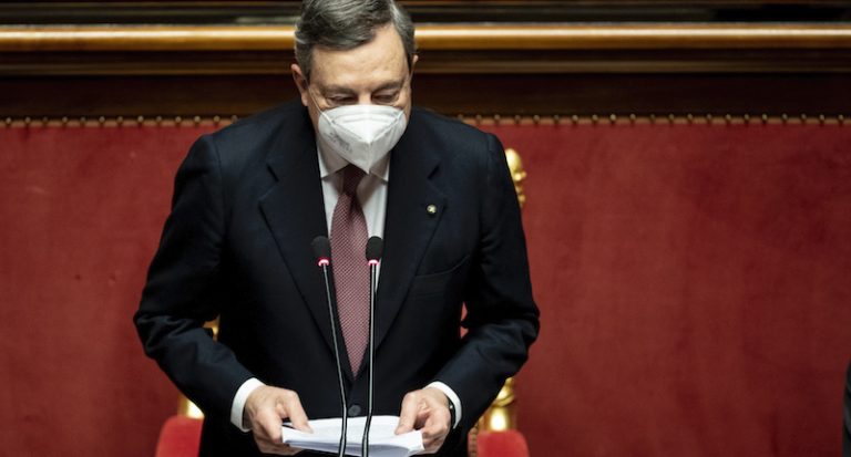 Mario Draghi in Senato: “Sarà una ricostruzione come nel Dopoguerra. Le priorità, vaccini, economia, fisco, scuola e unità nazionale”