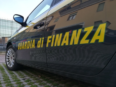 Autoriciclaggio e truffa sui contributi per il Covid: 21 arresti tra Lazio, Lombardia, Campania e Abruzzo