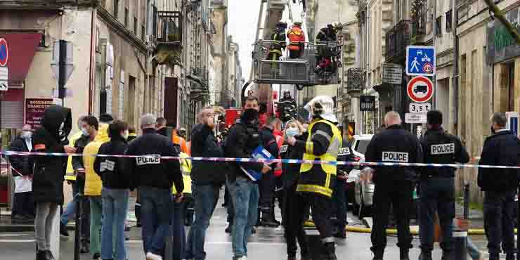 Francia, esplosione in un palazzo a Bordeaux: tre feriti e due dispersi