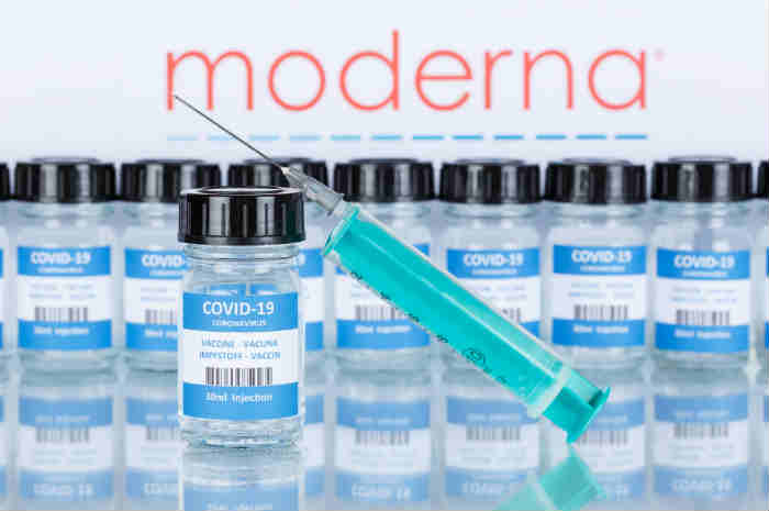 Il vaccino prodotto da Moderna è efficace contro la variante della California e la sua protezione dura sei mesi