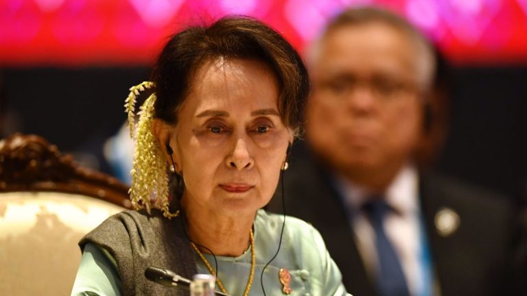Birmania, mercoledì il processo contro la leader Aung San Suu kyi