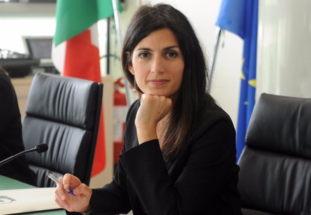 Trasporti, parla la sindaca Raggi: “Finalmente sono arrivati tutti i 328 nuovi bus che abbiamo acquistato”