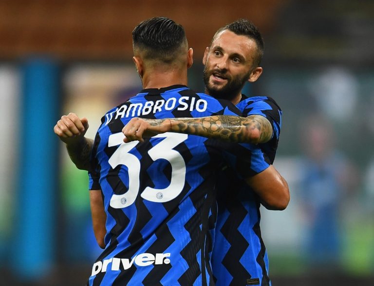 Calcio, Inter prima in classifica dopo aver battuto 2 a 0 la Fiorentina
