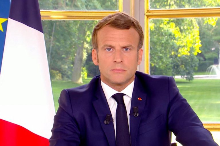 Coronavirus, Il presidente Macron riunirà la prossima settimana i membri del governo per preparare il “pass sanitario”