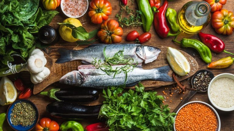 Salute: l’aderenza alla dieta mediterranea è associata a una miglior percezione del funzionamento cognitivo e in alcuni casi a una minore incidenza dei disturbi