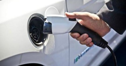 Le auto ibride ed elettriche continuano a conquistare i mercati europei