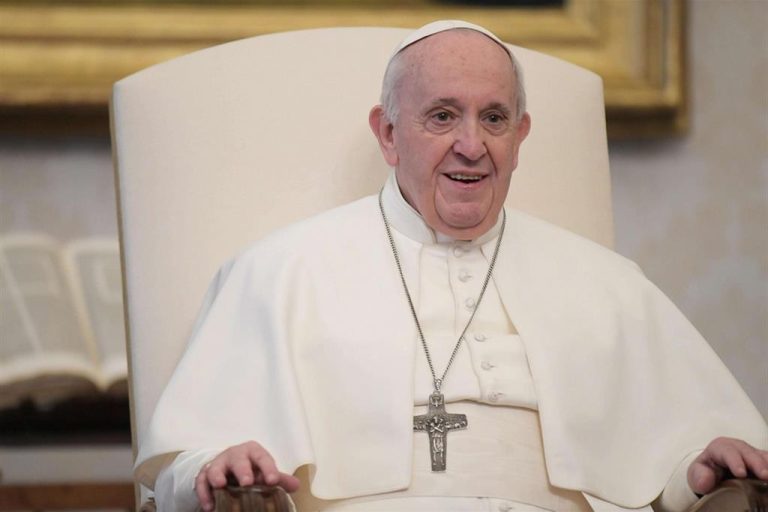 Vaticano, Papa Francesco ha ricevuto la seconda dose del vaccino anti Covid