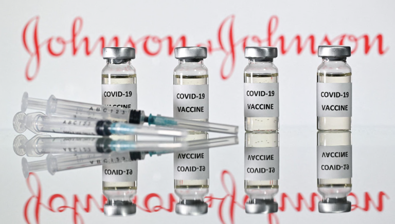 Coronavirus, negli Usa via libera al vaccino monodose di Johnson & Johnson