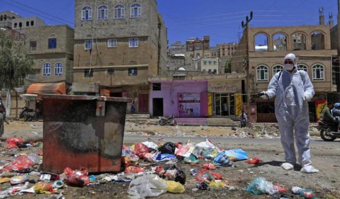 Yemen, violenze e carestia rischiano di cancellare un’intera generazione che non potrà essere aiutata da donazioni in netto calo da parte della comunità internazionale