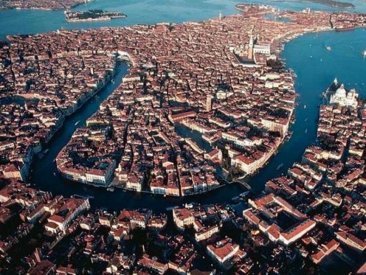 Venezia, giovedì la città sulla laguna compie 1.600 anni