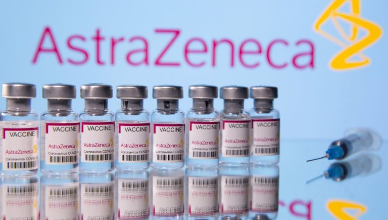 Coronavirus, la Germania sospende l’uso del vaccino covid AstraZeneca