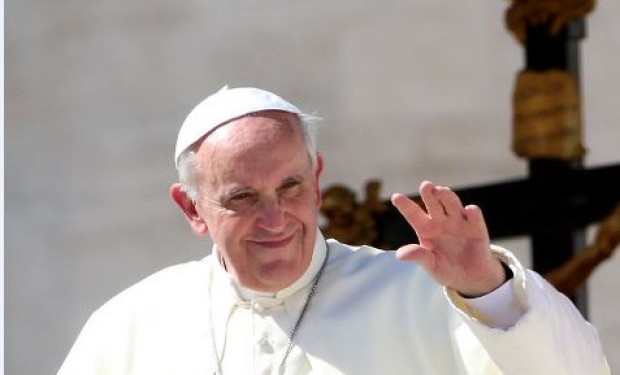 Papa Francesco è partito per la delicata missione in Iraq: atterrerrà a Baghad alle 14 (ore 12 italiane)