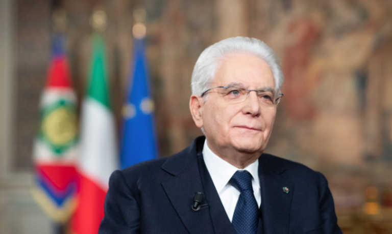 Quirinale, il presidente Mattarella premia 33 persone al Merito della Repubblica per atti di eroismo, solidarietà e volontariato