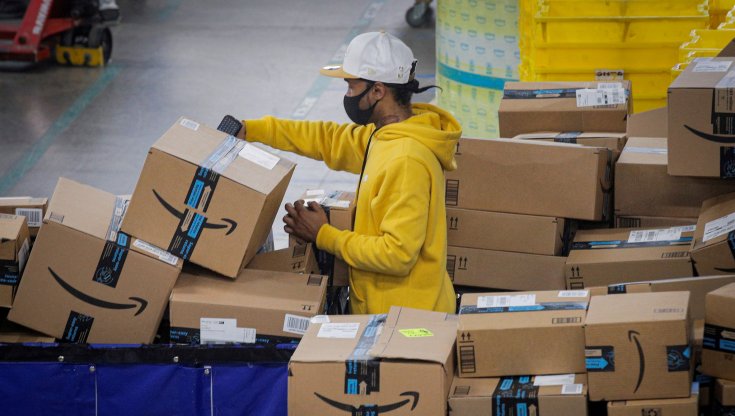 Amazon, al via in Italia lo sciopero di 24 ore degli addetti alle consegne