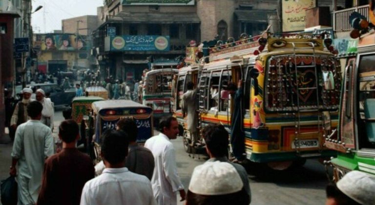 Orrore in Pakistan: bimba di 4 anni violentata e poi strangolata nella provincia di Khyber