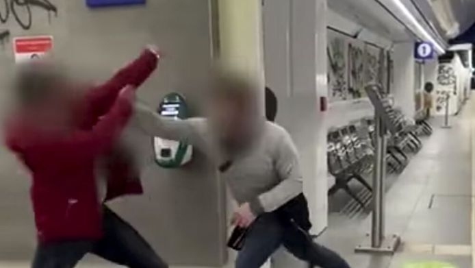 Aggressione omofoba alla stazione di Valle Aurelia: picchiati due gay