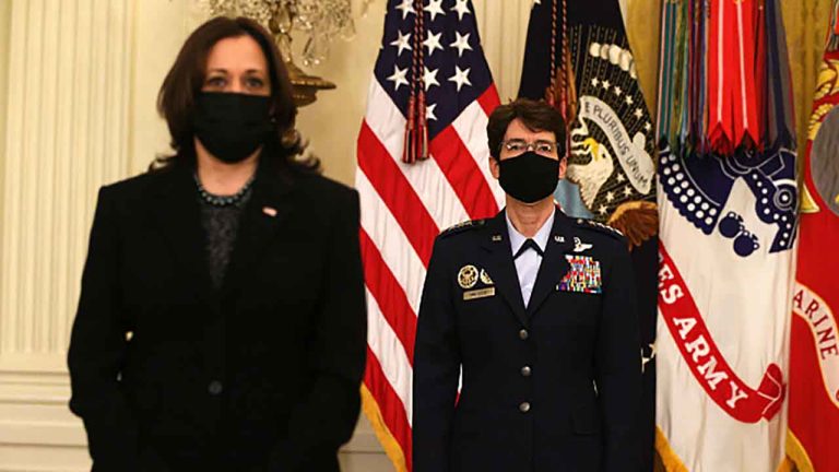 Usa, il presidente Biden ha nominato due donne generali a quattro stelle