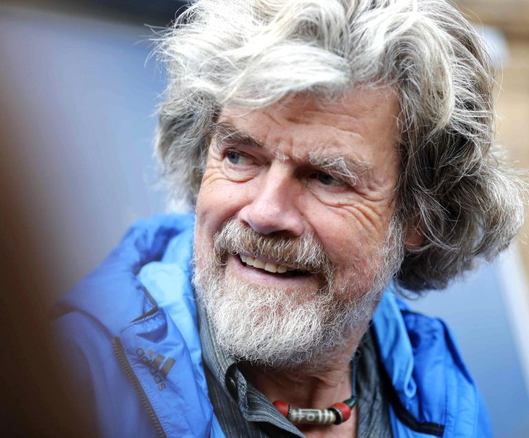 Coronavirus, parla Reinhold Messner: “Non temo Astrazeneca. Si tratta di pochissimi casi con serie complicazioni”