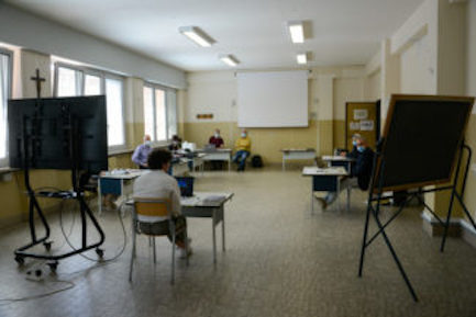 Maturità 2021: nessuna prova scritta, 2 esami orali e il candidato in presenza nella sede