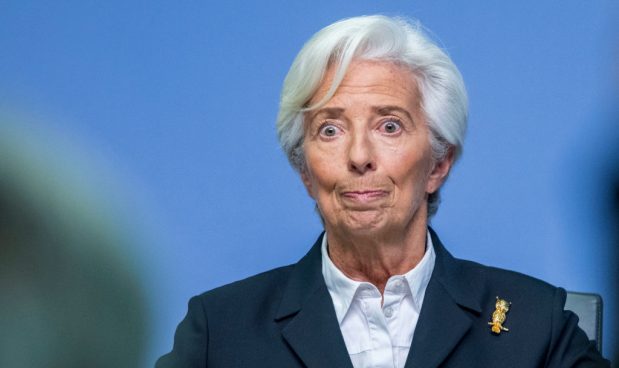 Bce, parla Christine Lagarde: “La situazione economica è migliore di quanto non fosse un anno fa e possiamo aspettarci che migliori nel 2021”