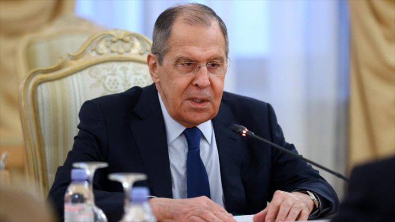 Aggressione all’Ucraina, il monito del ministro Lavrov: “La Terza guerra mondiale sarebbe nucleare”