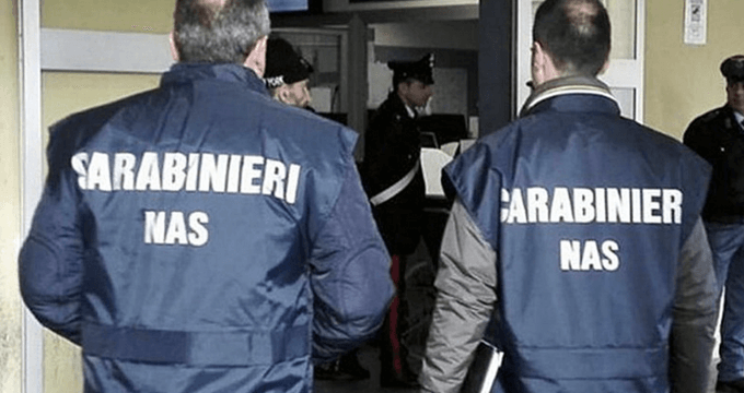 Degrado e sporcizia dei feretri negli ospedali pubblici e cliniche private: blitz dei carabinieri del Nas, 23 denunce