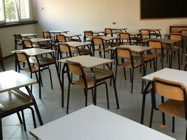 Puglia, nelle province di Bari e Taranto sono sospese le attività scolastiche dal 12 marzo al 6 aprile