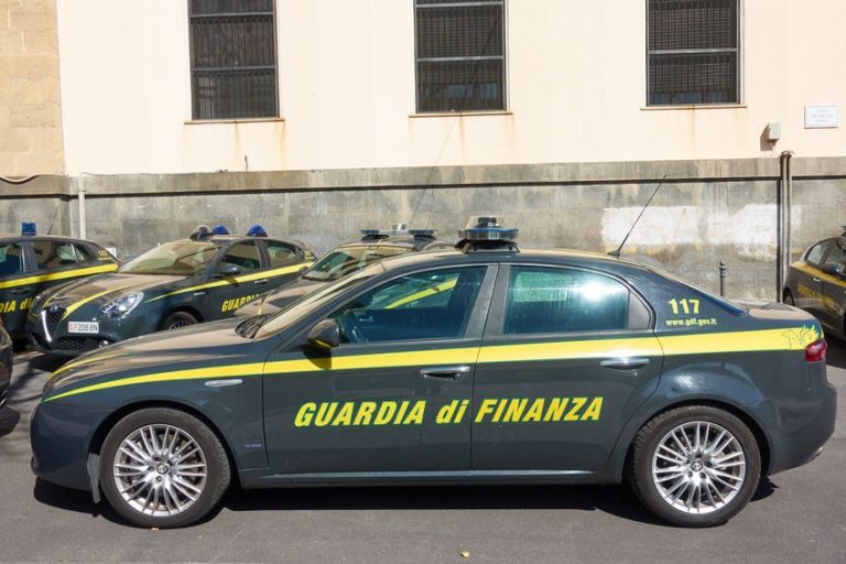Calabria Vasta operazione antidroga della Finanza: arrestate 57 persone