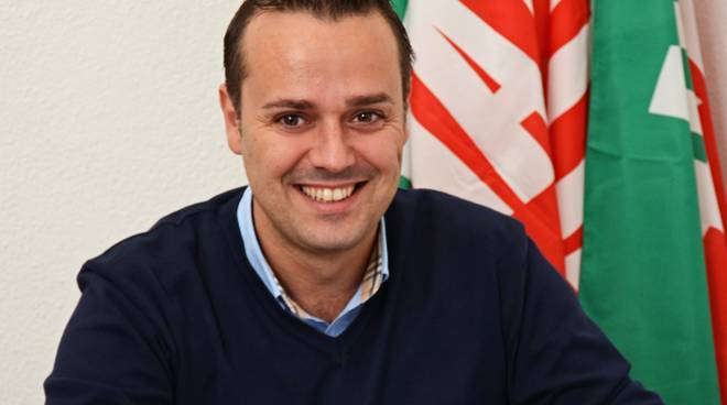 Albenga (Savona), un consigliere comunale di Forza Italia rifiuta di vaccinarsi con l’AstraZeneca