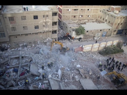 Egitto, crolla un edificio a Il Cairo: 8 morti e 24 feriti