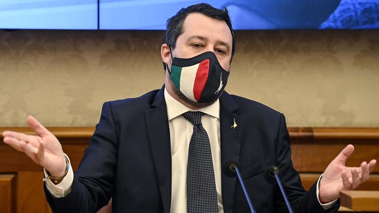 Coronavirus, parla Matteo Salvini: “Il lockdown senza i vaccini non serve a nulla”