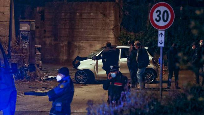 Napoli, investì e uccise due giovani che lo avevano rapinato del Rolex: il 25enne è stato arrestato per omicidio volontario