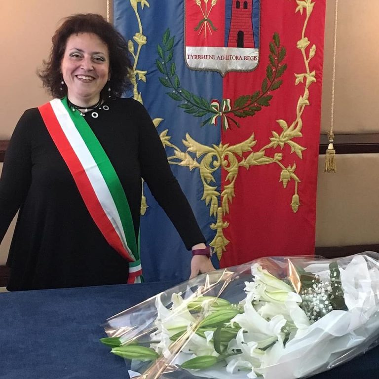 L’assessore Lucia Cordeschi si dimette: “Ma il mio lavoro nei Servizi Sociali continua”