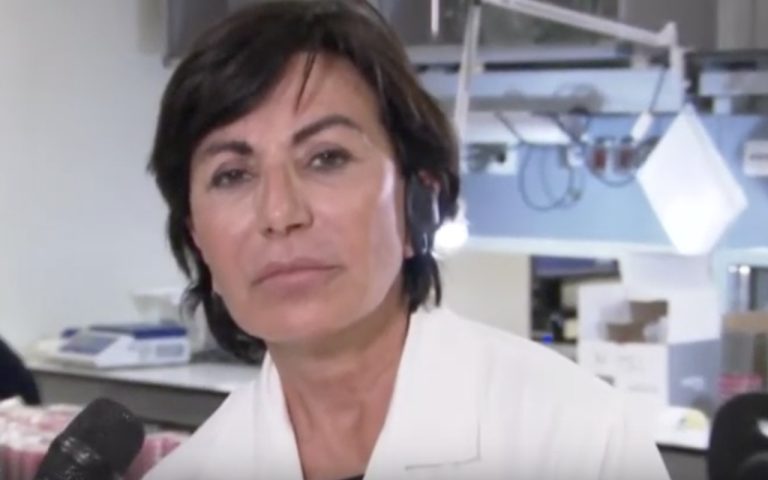 Coronavirus, la critica della microbiologa Gismondo: “Alla luce dei risultati di un anno le restrizioni non sono riuscite ad evitare quasi 100mila morti”