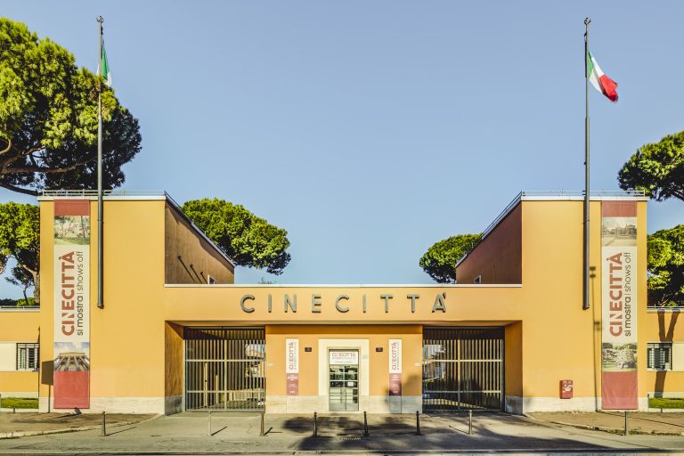 “Cinecittà bene comune”, iniziativa degli autori cinematografici sul futuro dello storico stabilimento