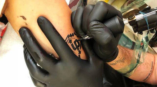 Regione Lazio: approvata  la legge che disciplina tutti gli aspetti legati alla pratica di tatuaggi e piercing