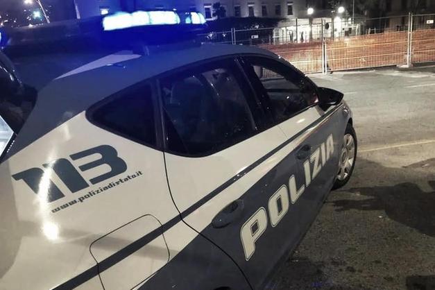 Napoli, blitz della Polizia contro un’associazione di matrice neonazista e suprematista: 26 persone indagate