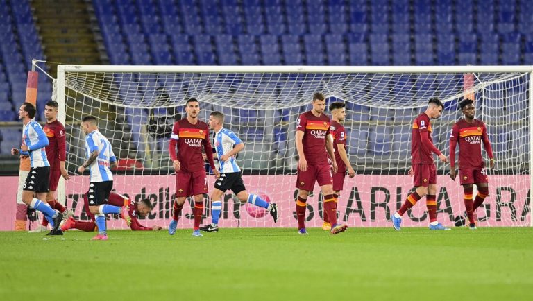 Calcio, addio sogni Champions: la Roma sconfitta all’Olimpico dal Napoli