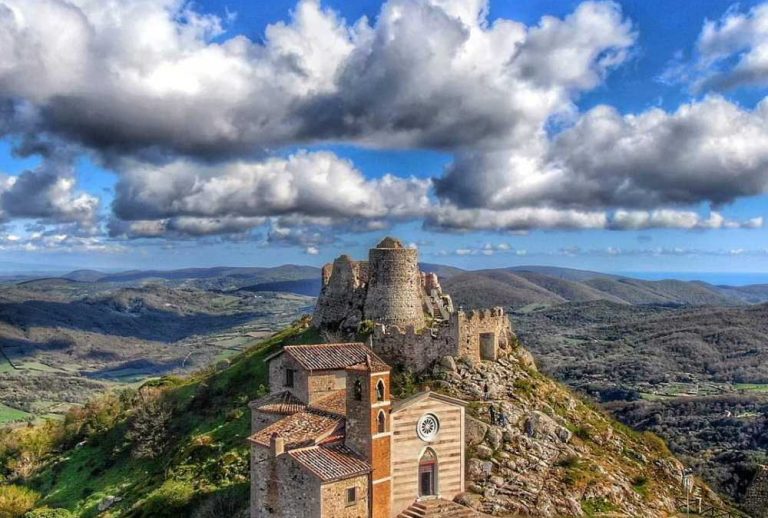 La Rocca di Tolfa si prepara all’accoglienza dei turisti