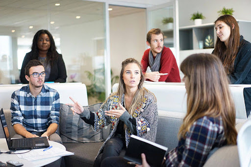 Diversità ed inclusione in azienda: il 71.7% delle donne sono posizionate a livello di impiegato