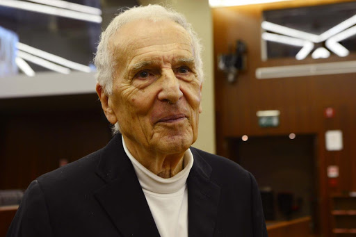 Coronavirus, parla il professor Garattini: “Penso che Sputnik sia un buon vaccino, i dati pubblicati dicono che dà i risultati degli altri”