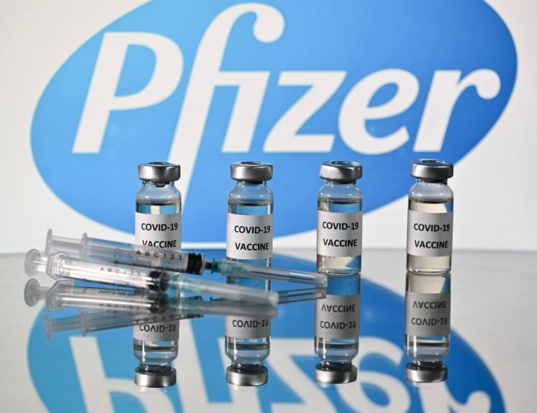 Covid, Pfizer ha chiesto alla Fda statunitense di autorizzare il suo vaccino anti Covid per la fascia di età tra i 5 e gli 11 anni