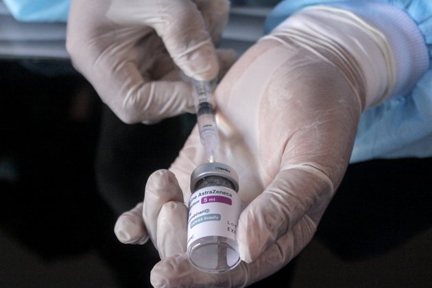 Coronavirus, ecco gli ultimi dati dagli Usa: Il vaccino AstraZeneca è efficace al 76 per cento