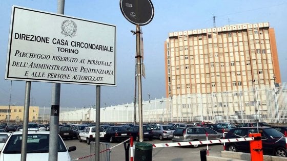 Torino, detenuti percepivano il reddito di cittadinanza: denunciati 105 carcerati